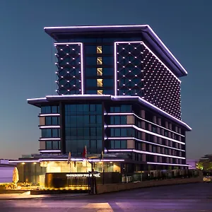 Golden Tulip Bayrampasa Otel